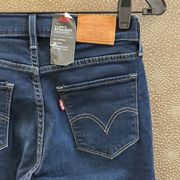 🔥🔥🔥NEW LEVI’S Curvy Crop Straight Leg Jeans - Picture 5 of 9